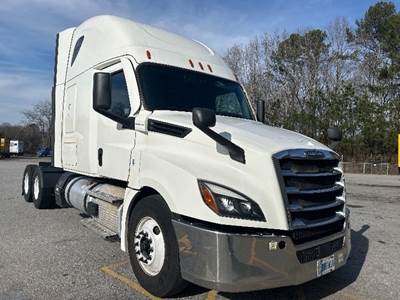 Freightliner Cascadia 126 Sleeper Semi Truck - 72" Integral Sleeper, 455HP, 12 Speed Automatic