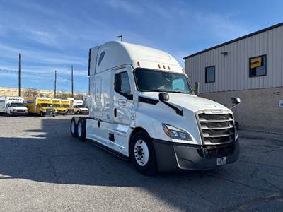Freightliner Cascadia 126 Sleeper Semi Truck - 72" Integral Sleeper, 455HP, 12 Speed Automatic