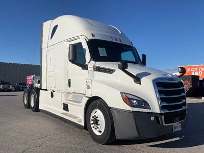 Freightliner Cascadia 126 Sleeper Semi Truck - 72" Integral Sleeper, 455HP, 12 Speed Automatic