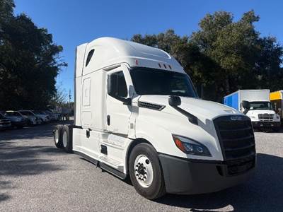 Freightliner Cascadia 126 Sleeper Semi Truck - 72" Integral Sleeper, 455HP, 12 Speed Automatic