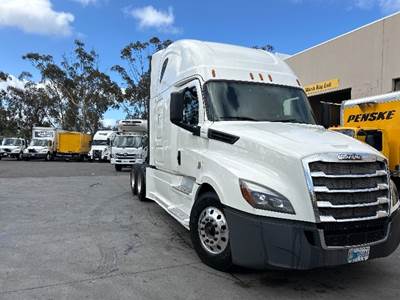 Freightliner Cascadia 126 Sleeper Semi Truck - 72" Integral Sleeper, 455HP, 12 Speed Automatic