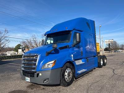 Freightliner Cascadia 126 Sleeper Semi Truck - 72" Integral Sleeper, 455HP, 12 Speed Automatic