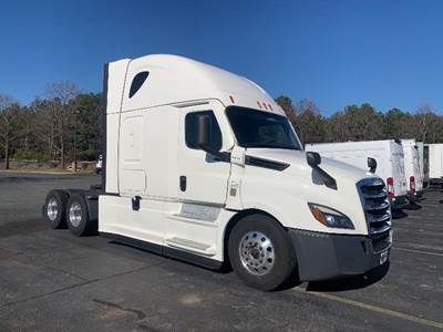 Freightliner Cascadia 126 Sleeper Semi Truck - 72" Integral Sleeper, 450HP, 12 Speed Automatic
