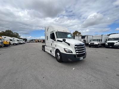 Freightliner Cascadia 126 Sleeper Semi Truck - 72" Integral Sleeper, 505HP, 12 Speed Automatic