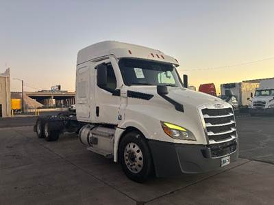 Freightliner Cascadia 126 Sleeper Semi Truck - 48" Integral Sleeper, 455HP, 12 Speed Automatic