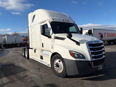 Freightliner Cascadia 126 Sleeper Semi Truck - 72" Integral Sleeper, 455HP, 12 Speed Automatic