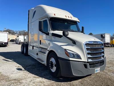 Freightliner Cascadia 126 Sleeper Semi Truck - 72" Integral Sleeper, 455HP, 12 Speed Automatic