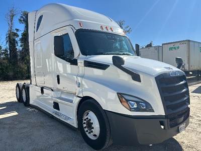 Freightliner Cascadia 126 Sleeper Semi Truck - 72" Integral Sleeper, 455HP, 12 Speed Automatic