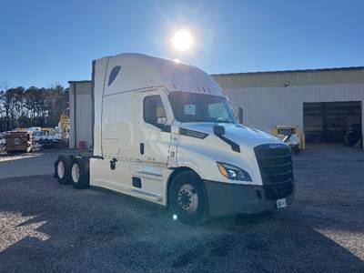 Freightliner Cascadia 126 Sleeper Semi Truck - 72" Integral Sleeper, 455HP, 12 Speed Automatic