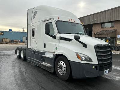 Freightliner Cascadia 126 Sleeper Semi Truck - 72" Integral Sleeper, 455HP, 12 Speed Automatic