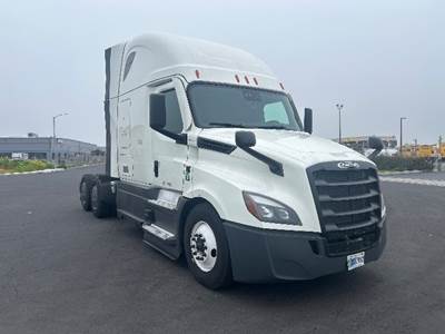Freightliner Cascadia 126 Sleeper Semi Truck - 72" Integral Sleeper, 450HP, 12 Speed Automatic