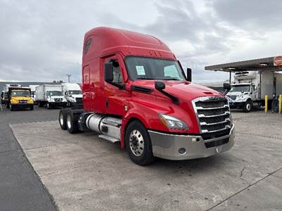 Freightliner Cascadia 126 Sleeper Semi Truck - 72" Integral Sleeper, 455HP, 12 Speed Automatic
