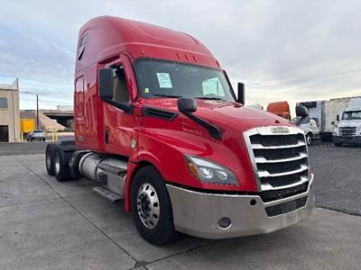 Freightliner Cascadia 126 Sleeper Semi Truck - 72" Integral Sleeper, 455HP, 12 Speed Automatic