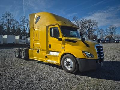 Freightliner Cascadia 126 Sleeper Semi Truck - 72" Integral Sleeper, 455HP, 12 Speed Automatic