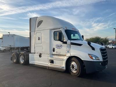 Freightliner Cascadia 126 Sleeper Semi Truck - 72" Integral Sleeper, 455HP, 12 Speed Automatic