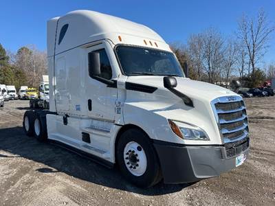 Freightliner Cascadia 126 Sleeper Semi Truck - 72" Integral Sleeper, 455HP, 12 Speed Automatic