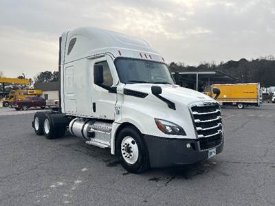 Freightliner Cascadia 126 Sleeper Semi Truck - 72" Integral Sleeper, 455HP, 12 Speed Automatic
