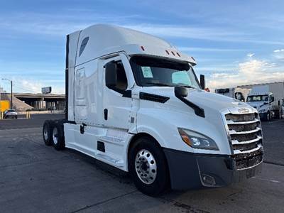 Freightliner Cascadia 126 Sleeper Semi Truck - 72" Integral Sleeper, 455HP, 12 Speed Automatic