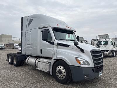 Freightliner Cascadia 126 Sleeper Semi Truck - 72" Integral Sleeper, 455HP, 13 Speed Manual