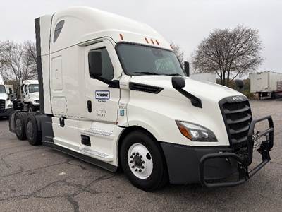 Freightliner Cascadia 126 Sleeper Semi Truck - 72" Integral Sleeper, 450HP, 12 Speed Automatic