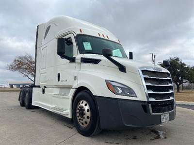 Freightliner Cascadia 126 Sleeper Semi Truck - 72" Integral Sleeper, 455HP, 12 Speed Automatic