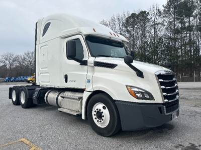 Freightliner Cascadia 126 Sleeper Semi Truck - 72" Integral Sleeper, 455HP, 12 Speed Automatic