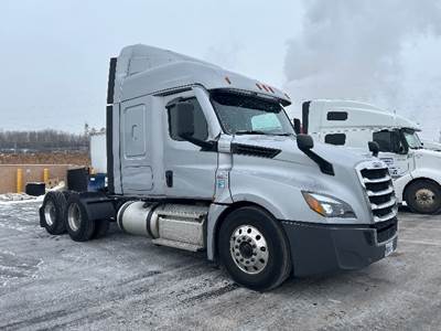 Freightliner Cascadia 126 Sleeper Semi Truck - 48" Integral Sleeper, 455HP, 10 Speed Manual