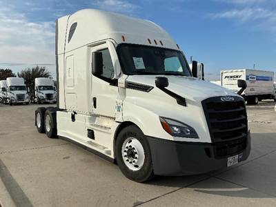 Freightliner Cascadia 126 Sleeper Semi Truck - 72" Integral Sleeper, 455HP, 12 Speed Automatic