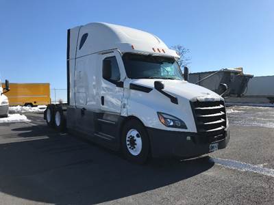 Freightliner Cascadia 126 Sleeper Semi Truck - 72" Integral Sleeper, 455HP, 12 Speed Automatic