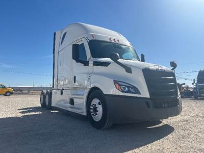 Freightliner Cascadia 126 Sleeper Semi Truck - 72" Integral Sleeper, 455HP, 12 Speed Automatic