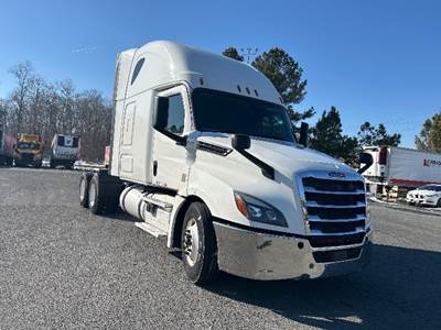 Freightliner Cascadia 126 Sleeper Semi Truck - 72" Integral Sleeper, 455HP, 12 Speed Automatic