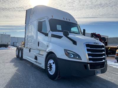 Freightliner Cascadia 126 Sleeper Semi Truck - 72" Integral Sleeper, 455HP, 12 Speed Automatic