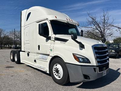 Freightliner Cascadia 126 Sleeper Semi Truck - 72" Integral Sleeper, 455HP, 12 Speed Automatic