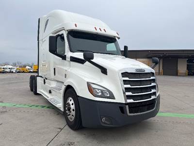 Freightliner Cascadia 126 Sleeper Semi Truck - 72" Integral Sleeper, 455HP, 12 Speed Automatic