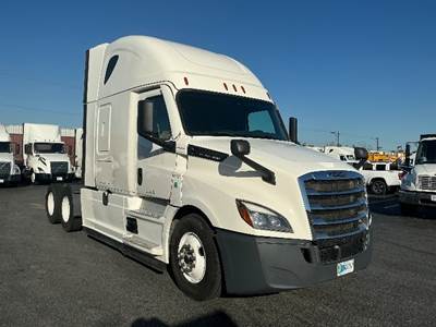 Freightliner Cascadia 126 Sleeper Semi Truck - 72" Integral Sleeper, 455HP, 12 Speed Automatic