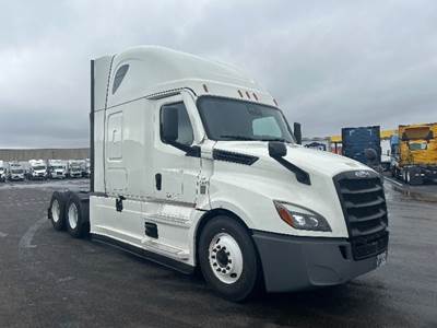 Freightliner Cascadia 126 Sleeper Semi Truck - 72" Integral Sleeper, 455HP, 12 Speed Automatic