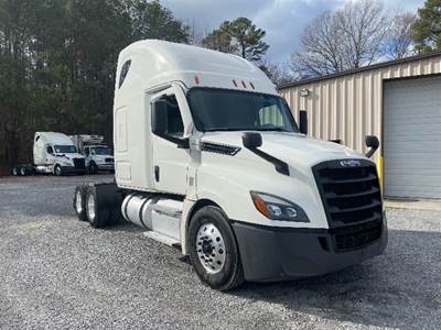 Freightliner Cascadia 126 Sleeper Semi Truck - 72" Integral Sleeper, 455HP, 12 Speed Automatic