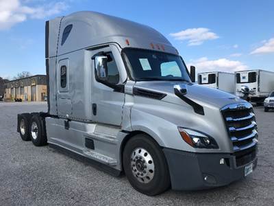 Freightliner Cascadia 126 Sleeper Semi Truck - 72" Integral Sleeper, 455HP, 12 Speed Automatic