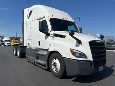Freightliner Cascadia 126 Sleeper Semi Truck - 72" Integral Sleeper, 450HP, 12 Speed Automatic