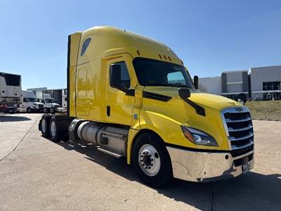 Freightliner Cascadia 126 Sleeper Semi Truck - 72" Integral Sleeper, 455HP, 12 Speed Automatic