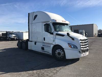 Freightliner Cascadia 126 Sleeper Semi Truck - 72" Integral Sleeper, 455HP, 12 Speed Automatic