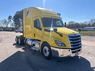 Freightliner Cascadia 126 Sleeper Semi Truck - 72" Integral Sleeper, 455HP, 12 Speed Automatic