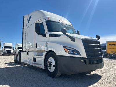 Freightliner Cascadia 126 Sleeper Semi Truck - 72" Integral Sleeper, 455HP, 12 Speed Automatic