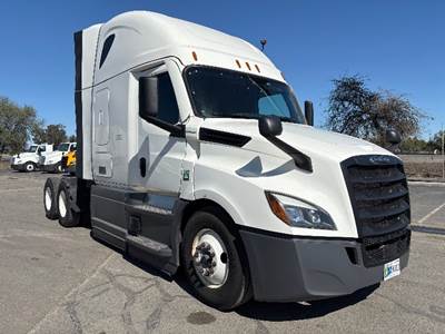 Freightliner Cascadia 126 Sleeper Semi Truck - 72" Integral Sleeper, 450HP, 12 Speed Automatic