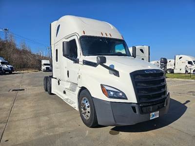 Freightliner Cascadia 126 Sleeper Semi Truck - 72" Integral Sleeper, 455HP, 12 Speed Automatic