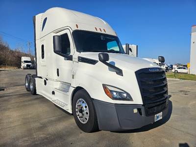 Freightliner Cascadia 126 Sleeper Semi Truck - 72" Integral Sleeper, 455HP, 12 Speed Automatic