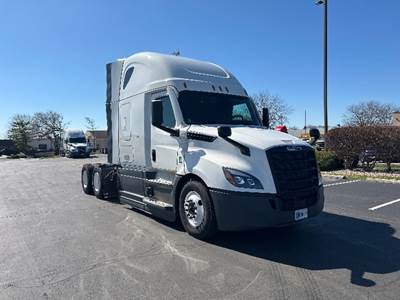 Freightliner Cascadia 126 Sleeper Semi Truck - 72" Integral Sleeper, 450HP, 12 Speed Automatic