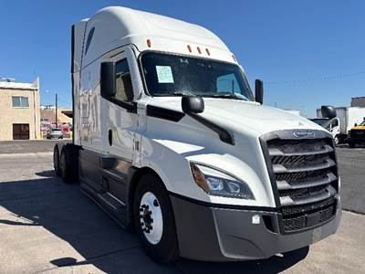 Freightliner Cascadia 126 Sleeper Semi Truck - 72" Integral Sleeper, 450HP, 12 Speed Automatic
