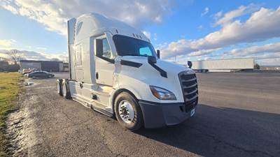 Freightliner Cascadia 126 Sleeper Semi Truck - 72" Integral Sleeper, 455HP, 12 Speed Automatic