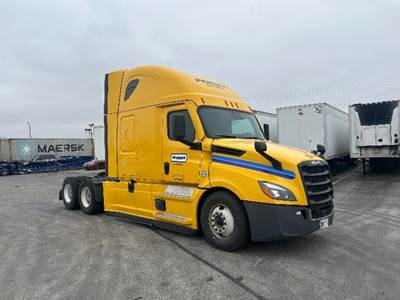 Freightliner Cascadia 126 Sleeper Semi Truck - 72" Integral Sleeper, 455HP, 12 Speed Automatic